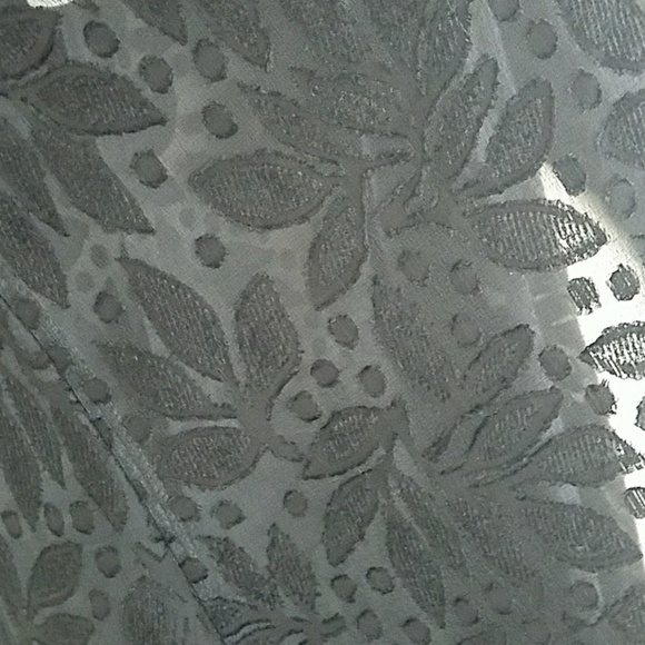 Cape - Picture 6 of 8